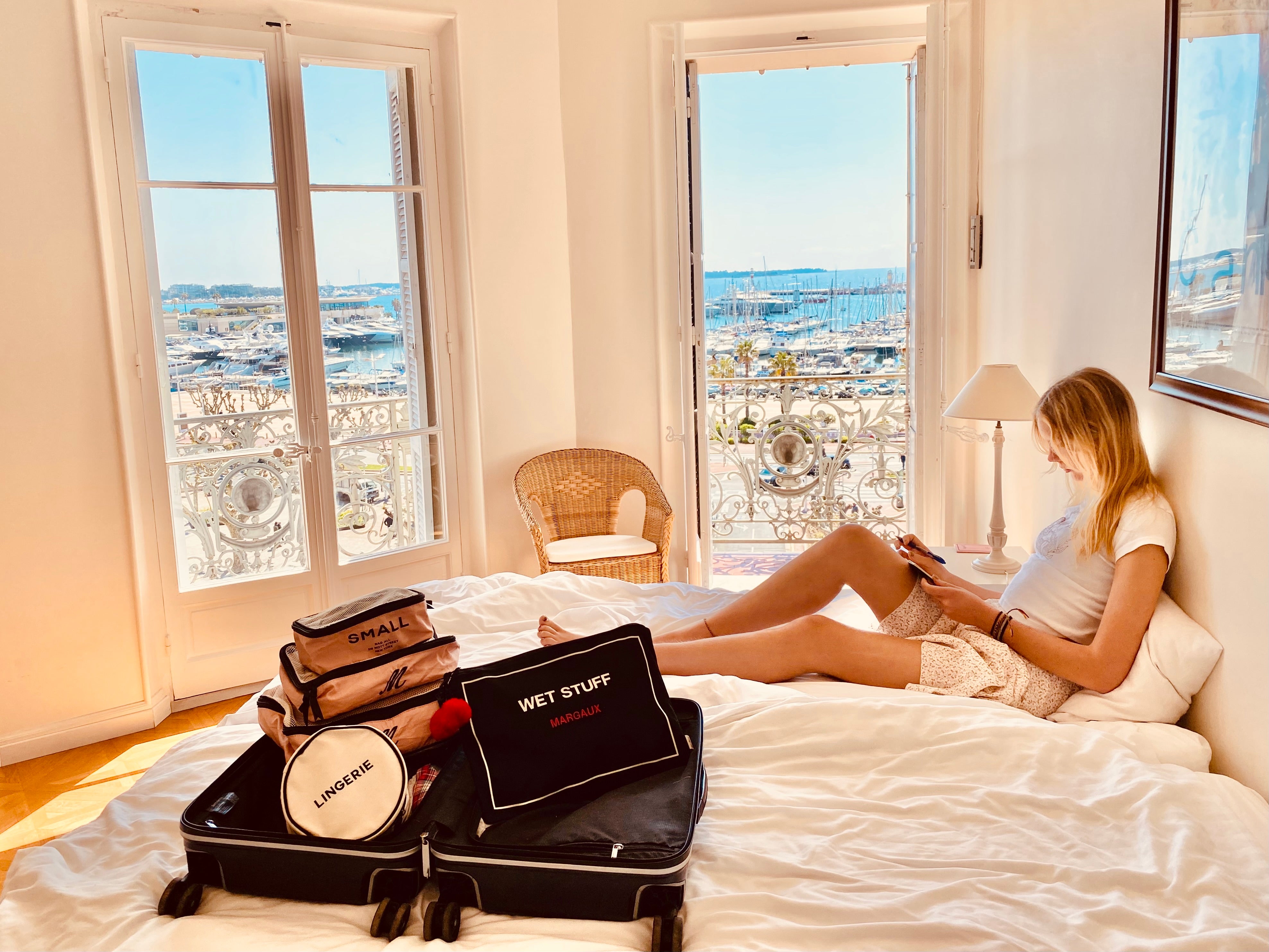 From Table to Travel: How Bag-all Keeps You Organized This Thanksgiving