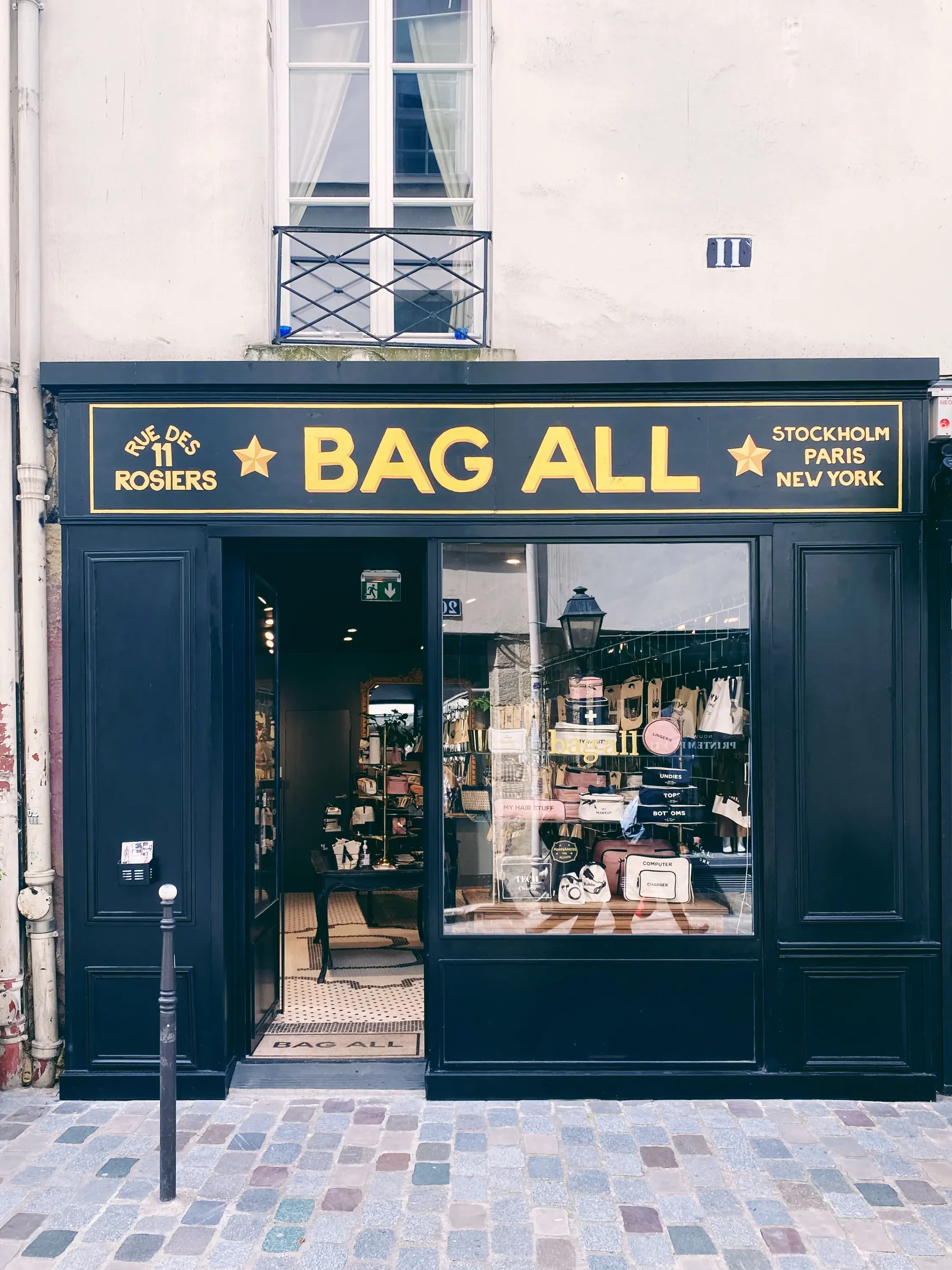 11 Rue des Rosiers, PARIS, FRANCE