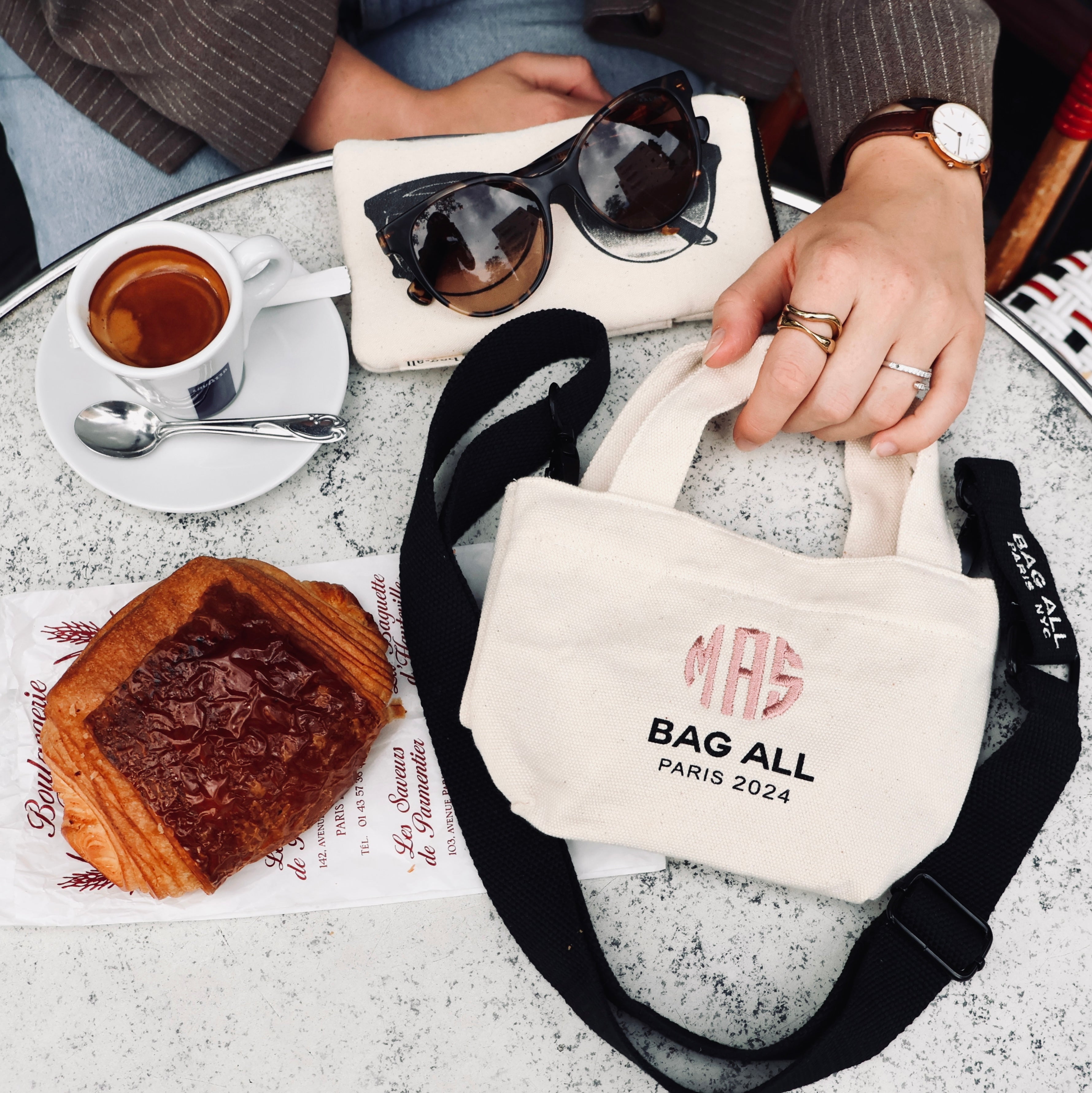 The Mini Tote Adventure: A Day in the Life