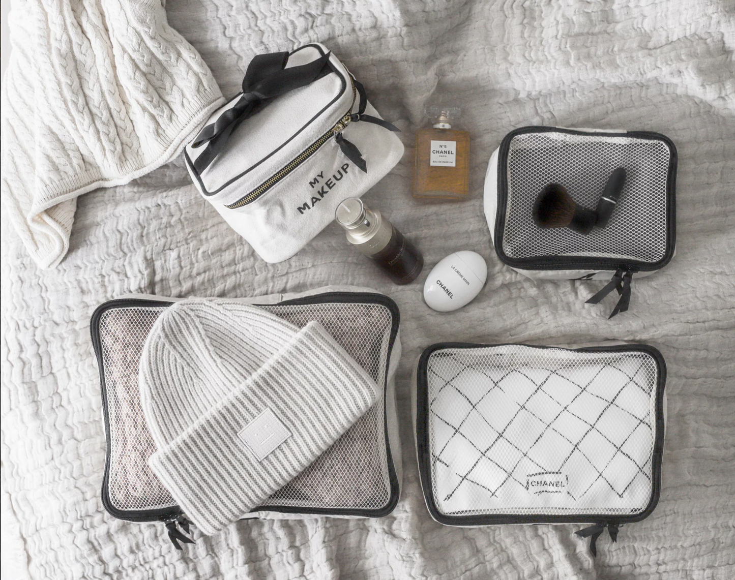 6 best Reject Shop travel accessories from packing cubes to travel bags to  luggage scales | escape.com.au