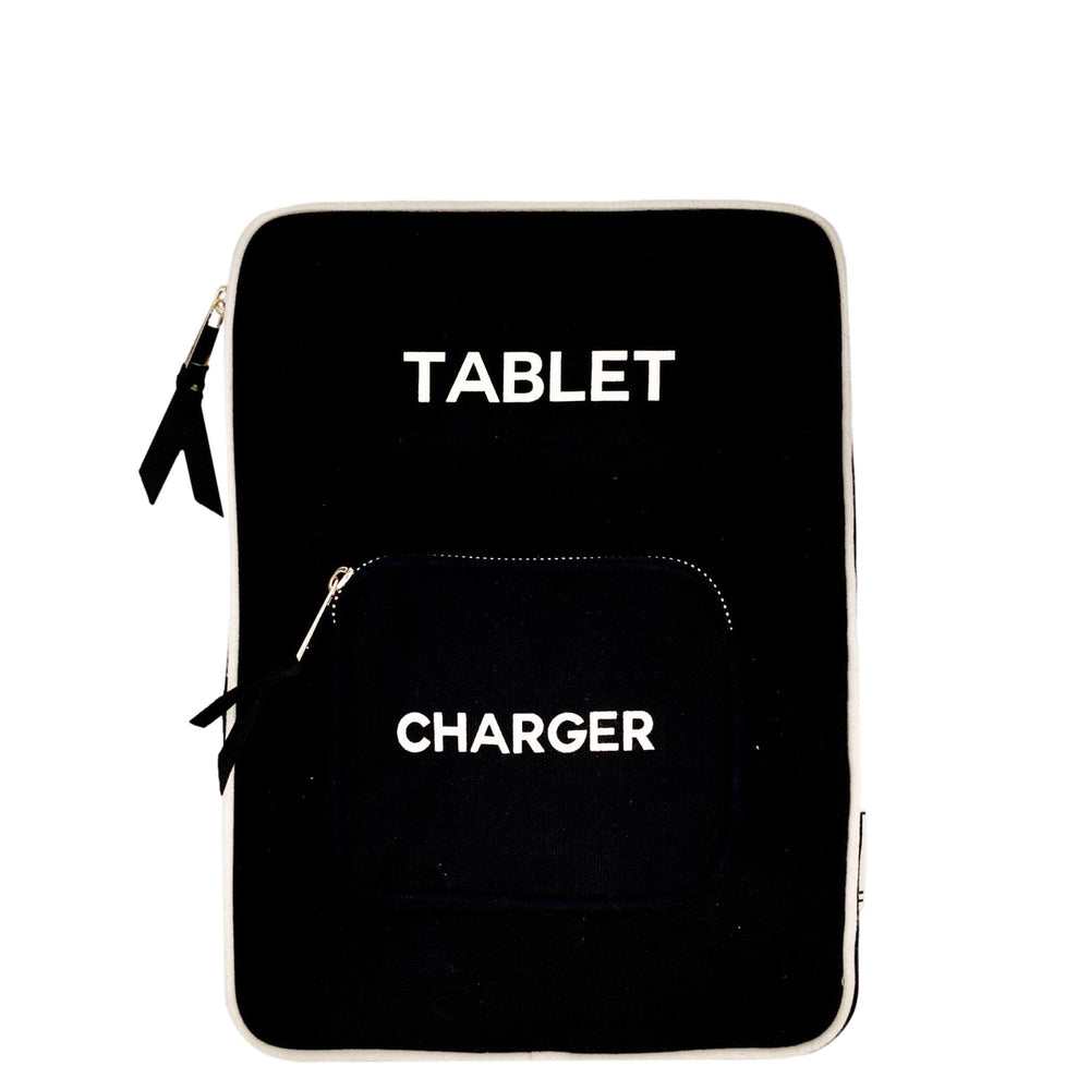 
                                      
                                        Tablet sleeve with attached charger pocket in natural cotton
                                      
                                    